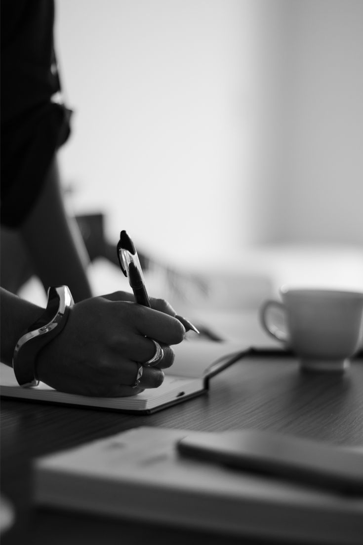 About ensaio de branding no estúdio clean e minimalista